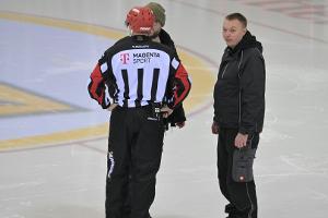 Reparaturarbeiten in Bremerhaven: Weiteres Heimspiel verlegt