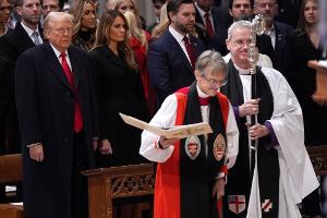 Trump testet Grenzen der Macht aus - erste Klagen