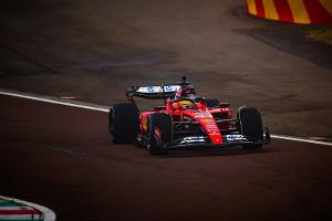 "Das breiteste Grinsen": Hamilton sitzt erstmals im Ferrari