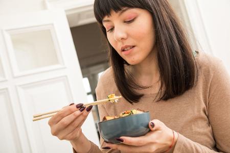 Vorkochen statt Fast Food: Wer selbst kocht, weiß genau, was drin ist.