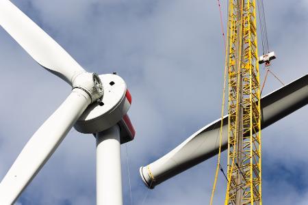 Lob für Deutschland für den Ausbau der Windenergie.