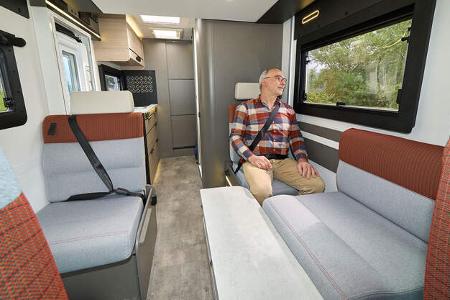 Challenger X 250 (2023) Sofa f