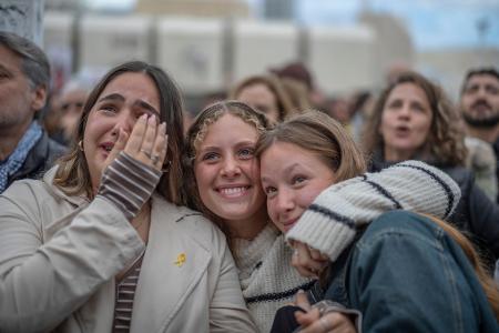 Reaktionen von Israelis bei der Nachricht über die Freilassung der vier Geiseln.