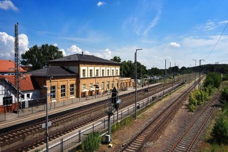 Der Bahnhof Bad Belzig wurde schon vor vielen Jahren umfassend saniert - und dient nun als gutes Beispiel einer Weiterentwicklung im Sinne der Verkehrswende. (Archivbild)