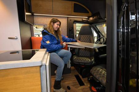 Starvan Rebel Campervan (2025) Sitzgruppe f
