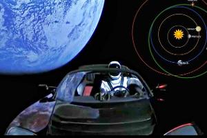 Neu entdeckter Asteroid ist alter Tesla Roadster