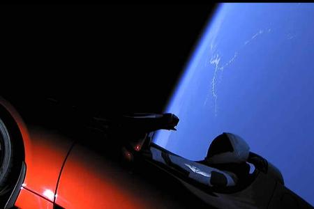 Tesla Roadster Space X Weltall Screenshot