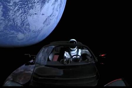 Tesla Roadster Space X Weltall Screenshot