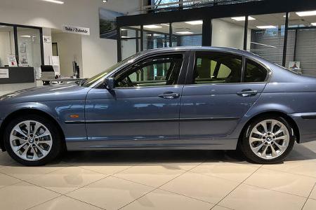 BMW 330i E46 Security (2001)