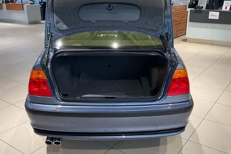 BMW 330i E46 Security (2001)