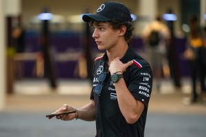 Formel 1: Mercedes-Pilot Antonelli macht seinen Führerschein