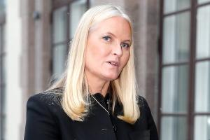 Haakon ohne sie unterwegs: Mette-Marit muss krank zu Hause bleiben