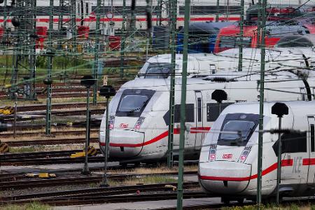 Gelingt eine Tarifeinigung bei der Deutschen Bahn bis zur Bundestagswahl? Die Zeit ist knapp. (Archivbild)
