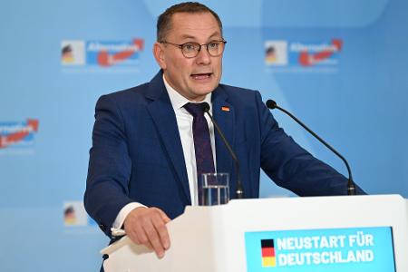 AfD-Fraktionschef Tino Chrupalla sagt, die Union stelle jetzt Forderungen, die die AfD seit Jahren gestellt habe. 