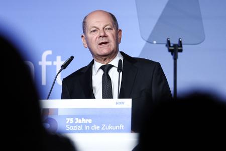 Olaf Scholz verspricht, gegen Sozialabbau einzutreten.