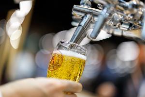 Nicht mal die Fußball-EM kann deutschen Bierabsatz heben
