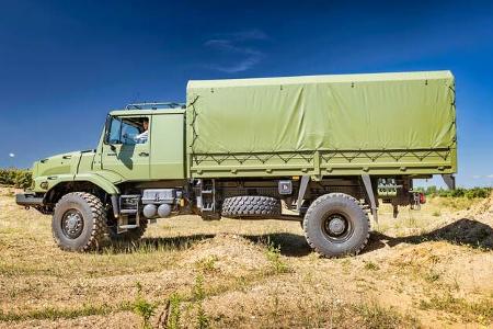 06/2024 Mercedes Zetros / Arocs / Unimog Messe Eurosatory Paris