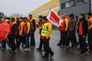 Warnstreiks in Paketzustellung: Manche Pakete bleiben liegen