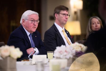 Steinmeier äußert sich skeptisch während einer Reise in der Region. 