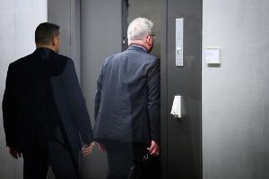 Im Parlamentarischen Kontrollgremiums des Bundestages berichten die Geheimdienste über ihre Arbeit. Die Sitzungen finden nicht öffentlich statt. Der Inhalt ist geheim. (Archivbild)