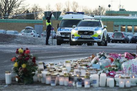 Der mutmaßliche Täter besaß mehrere Waffen.