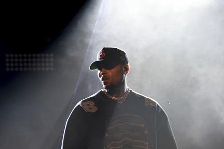 Die Klage folgt auf die Veröffentlichung der Investigation-Discovery-Dokuserie 'Chris Brown: A History of Violence'. Der R&B-Sänger behauptet, die würde ihn wirken lassen wie einen 