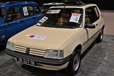 Rétromobile Paris 2025 Oldtimer-Messe Marktrundgang Oldtimer Youngtimer bis 30.000 Euro Rétromobile Paris 2025 Oldtimer-Messe Marktrundgang Oldtimer Youngtimer bis 30.000 Euro