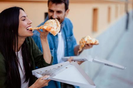 Valentinstag, Camping, Wochenendtrip, Pizza, Valentinsreise