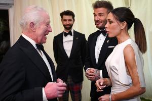 König Charles genießt Abend mit David und Victoria Beckham