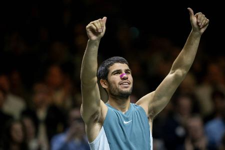 Alcaraz rückt an Zverev heran - Bencic springt in die Top 100