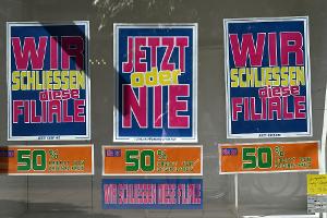 Modehandel leidet unter sparsamen Kunden und hohen Kosten