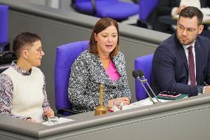 Abschied am Rednerpult: Kühnerts Appell an die Demokratie