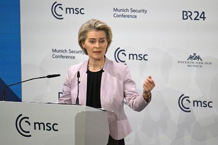 Schlägt den Einsatz einer Sonderklausel für mehr Verteidigungsausgaben vor: Ursula von der Leyen. (Archivbild) Schlägt den Einsatz einer Sonderklausel für mehr Verteidigungsausgaben vor: Ursula von der Leyen. (Archivbild)