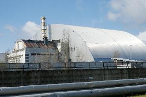 Selenskyj: Russische Drohne hat Tschernobyl-Hülle beschädigt