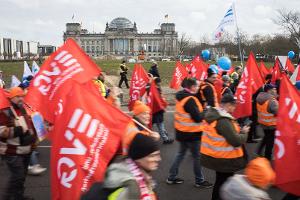 Bahn und EVG reden weiter - noch keine Einigung in Sicht