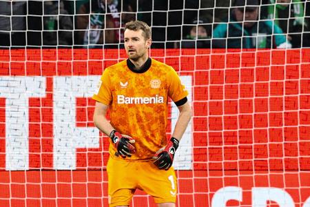 Bayer Leverkusen - TOR: Lukas Hradecky - Note: 3,5 - Musste zu keinem Zeitpunkt ins Spiel eingreifen, der FC Bayern gab im ganzen Spiel keinen einzigen Torschuss in seine Richtung ab. Hätte mit dem Ball am Fuß allerdings etwas präziser sein können.