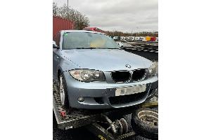 Schmuggel auf der A3 - ZOLL versteuert Autos aus Großbritannien
