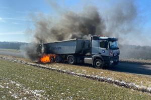 Brand eines Sattelaufliegers