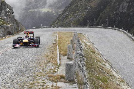 Sebastien Buemi - Red Bull - Showrun - Gotthard-Pass - RB8 - 2017