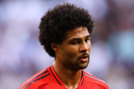 Serge Gnabry (bis 65.) - Note: 4,0 - Setzte einen frühen Kopfball ans Außennetz (3.). War auch sonst einer der wenigen Münchner mit Abschlussfreude. Im Kreativspiel derweil mit großen Ungenauigkeiten. Nach dem Seitenwechsel kam gar nichts mehr.