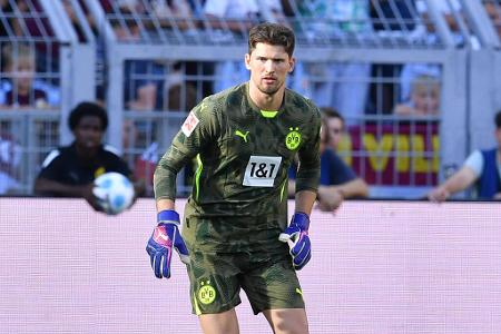 TOR: Gregor Kobel - Note: 3,0 - Musste keinen einzigen ernsthaften Schuss abwehren. Seine Pässe in der Spieleröffnung brachten wenig Mehrwert.