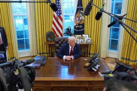 Ins Oval Office und in seine Regierungsmaschine Air Force One lässt Trump die Nachrichtenagentur AP vorerst nicht mehr rein. (Archivbild)