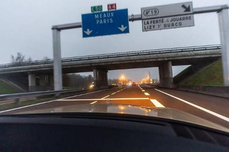 Traversée de Paris 12.01.2025 Oldtimer-Roadtrip im Winter