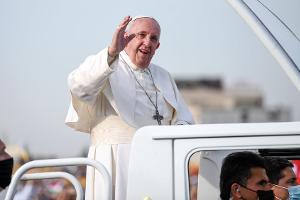 "Leichte Verbesserung": Vatikan gibt Gesundheitsupdate zum Papst