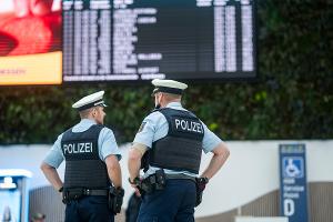 Vermisster minderjähriger Gambier hält die Bundespolizei am Flughafen Köln/Bonn auf Trab.