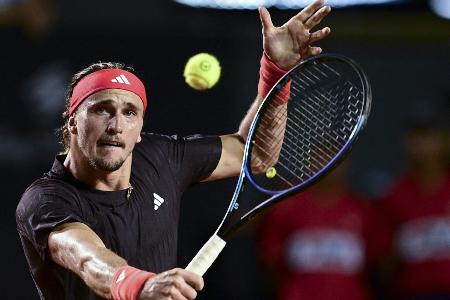 Nach Drohnen-Ärger: Zverev scheitert erneut im Viertelfinale Nach Drohnen-Ärger: Zverev scheitert erneut im Viertelfinale