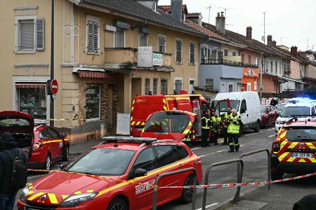 Ein Verletzter schwebt nach dem Angriff in Lebensgefahr.