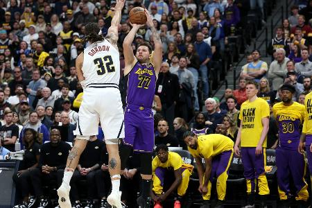 NBA: Doncic dominiert erstmals für die Lakers NBA: Doncic dominiert erstmals für die Lakers
