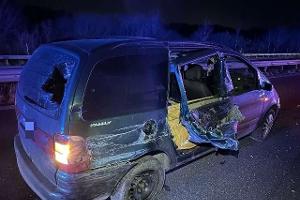 Unfall auf der Autobahn 26 mit drei Fahrzeugen - eine Person leicht verletzt