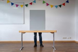 ARD/ZDF: Wahlbeteiligung von über 80 Prozent